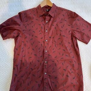 Uniqlo Button-Down Shirt Men’s Medium Short Sleeve